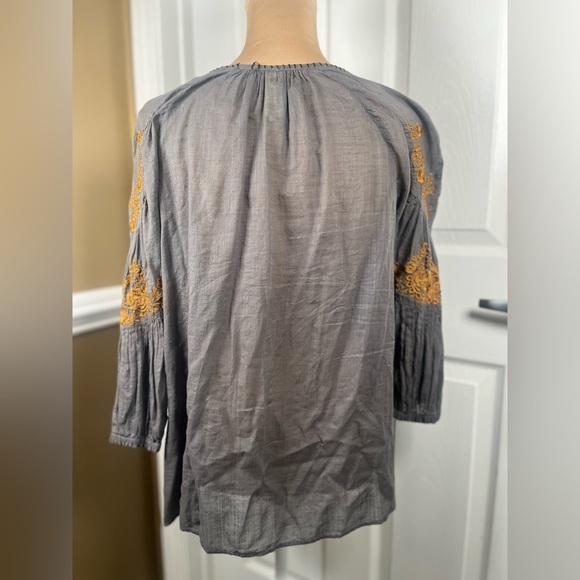Anthropologie Floreat Charcoal Blouse with Mustard Color Embroidery Size 2 - Picture 7 of 11